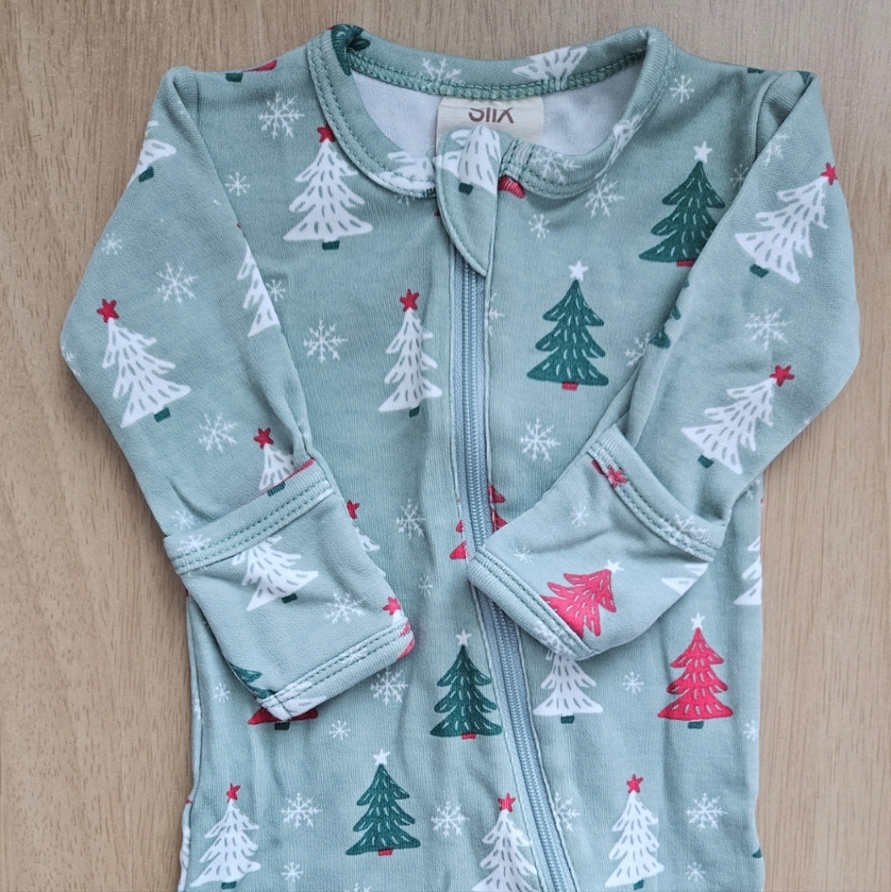 SIIX Spearmint Love 0-3M Zip Up Christmas Tree Pajamas